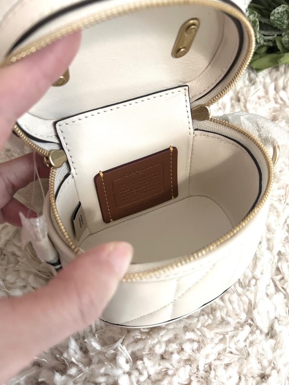 NWT🧸Coach Trail Mini Nappa Crossbody Bag 12 With Pillow Quilting in Chalk CU144 - Picture 5 of 7